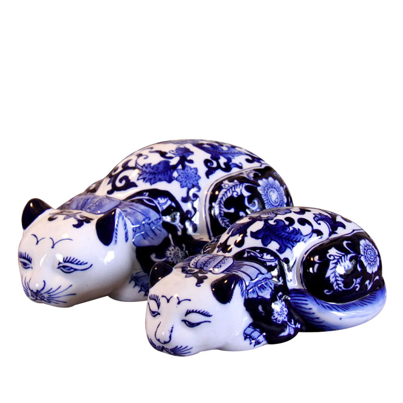 Jingdezhen blue and white porcelain, lovely languid is lazy cat cat cat ceramics handicraft furnishing articles home decoration interior decoration