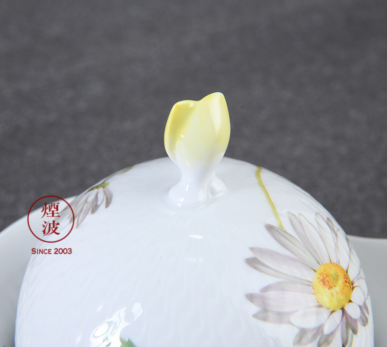 German mason mason meisen porcelain magic wave embossment color white Daisy flowers sugar jar tureen