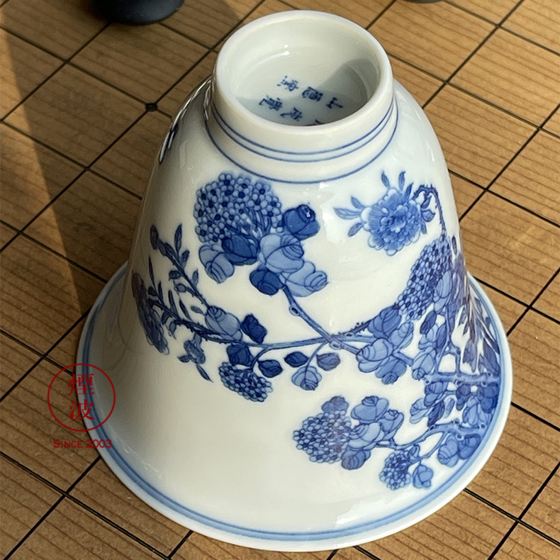 Those hidden up jingdezhen sleep mountain movement of the six kind of blue and white condensation figure kangxi bell cup sweet butterfly dance