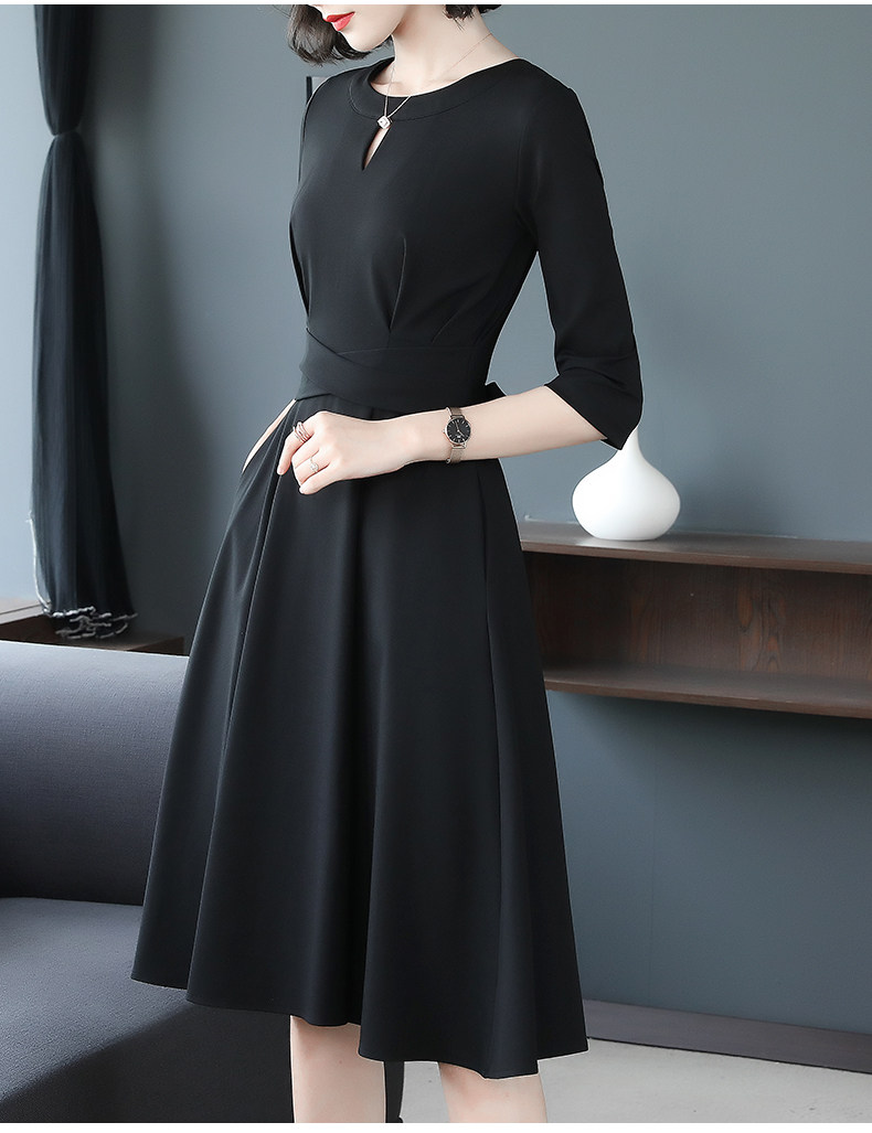 赫本风小黑裙连衣裙女2019新款女装春装绑带收腰正式场合黑色裙子