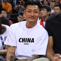 Yu Wenle t-shirt mens short-sleeved loose summer new trend Korean ins crew neck large size port wind white base shirt