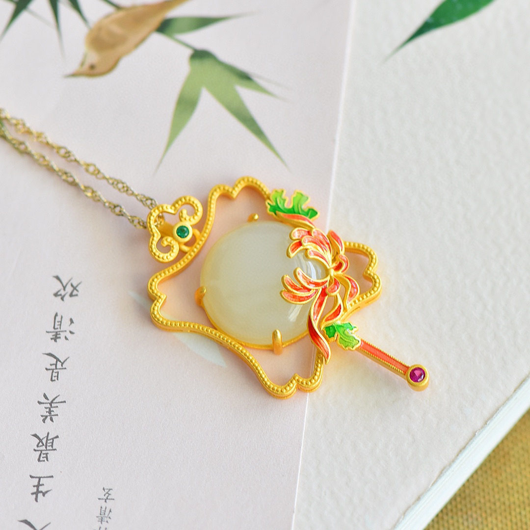young中国风蒲扇和田玉项链女梅兰竹菊花扇子珐琅吊坠古风绿玉髓