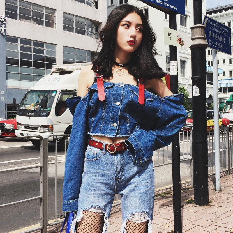 牛仔外套女秋季新款一字领露肩短款吊带背心可调节长袖牛仔上衣潮