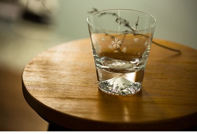 lewu 江户硝子樱花富士山杯 日本田岛硝子手工玻璃杯 威士忌酒杯