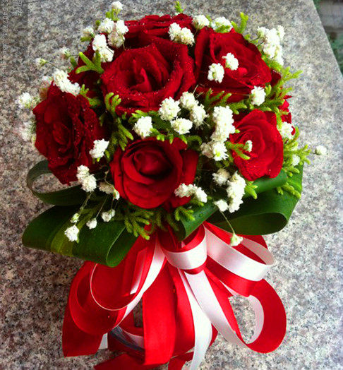 福州宁德鲜花 红玫瑰 满天星新娘手捧花仿真花 特价圆形 结婚首选