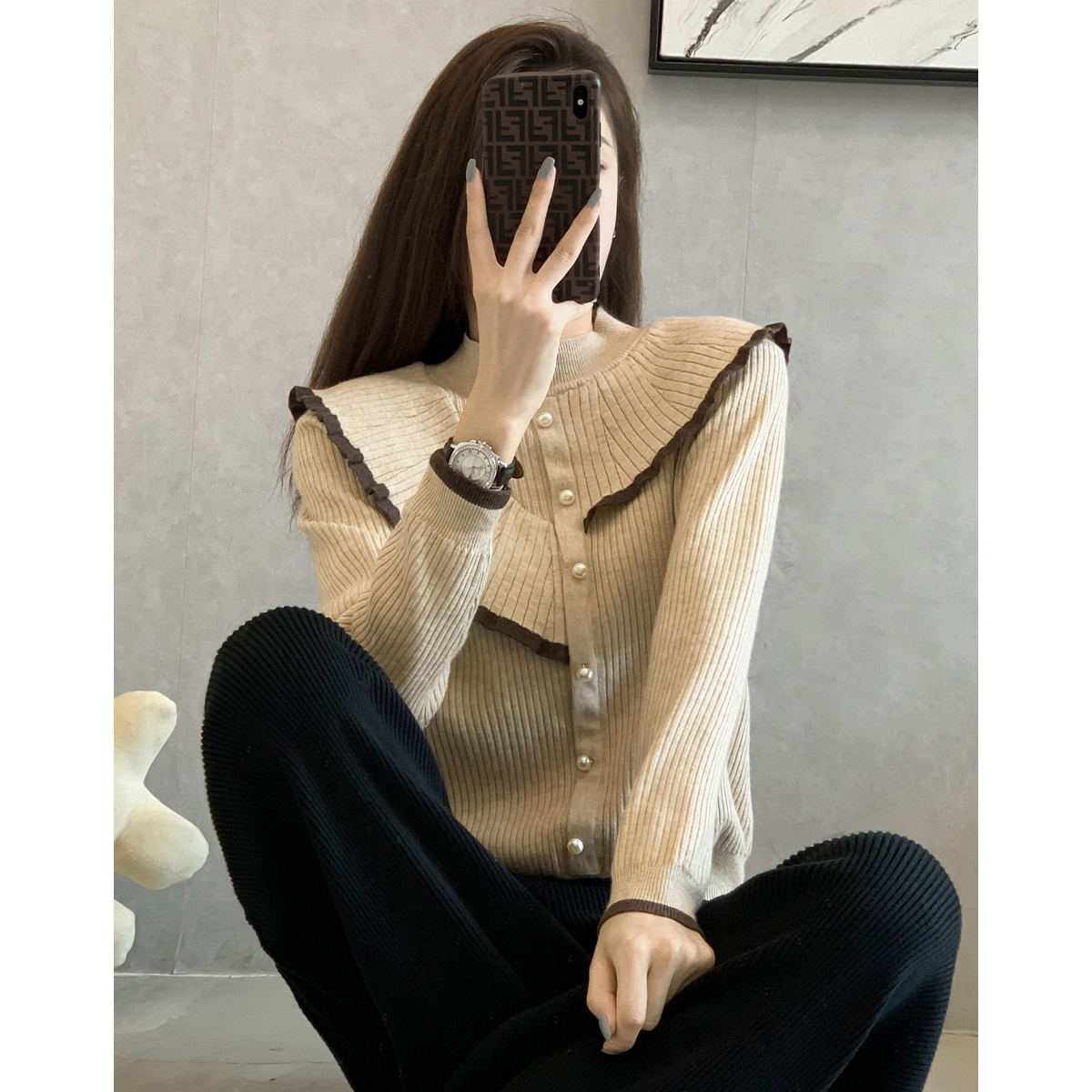 MOHOMO Mohan Yimei 2021 Winter New Fashion Contrast Color Decoration Semi-high Neck base shirt Women's Knit