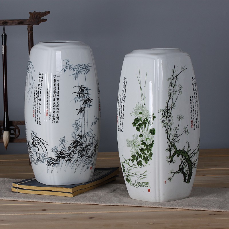 Jingdezhen ceramics creative name plum by bottles of I and contracted sitting room home furnishing articles