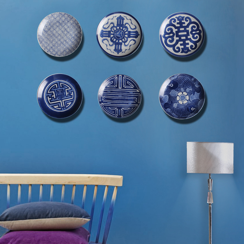 Amorous feelings of blue and white decoration hanging dish wall act the role of ceramic wall act the role ofing sitting room background wall combination pendant ornaments on the wall