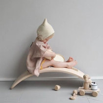 Childrens kindergarten Wooden strange board Balance board Sports area Body fitness sensory system trainer Sports table teaching toy