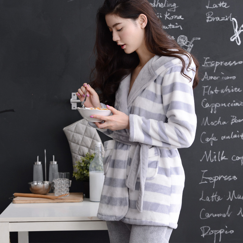 贝妍冬季韩版女人舒适法兰绒睡衣时尚女加厚珊瑚绒家居服保暖套装产品展示图5