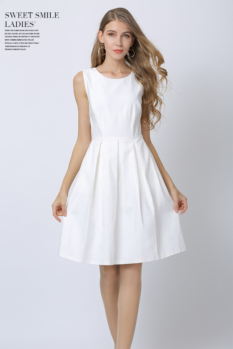 裙子大码女装夏季无袖a字纯白背心连衣裙高腰蓬蓬裙白色仙气长款