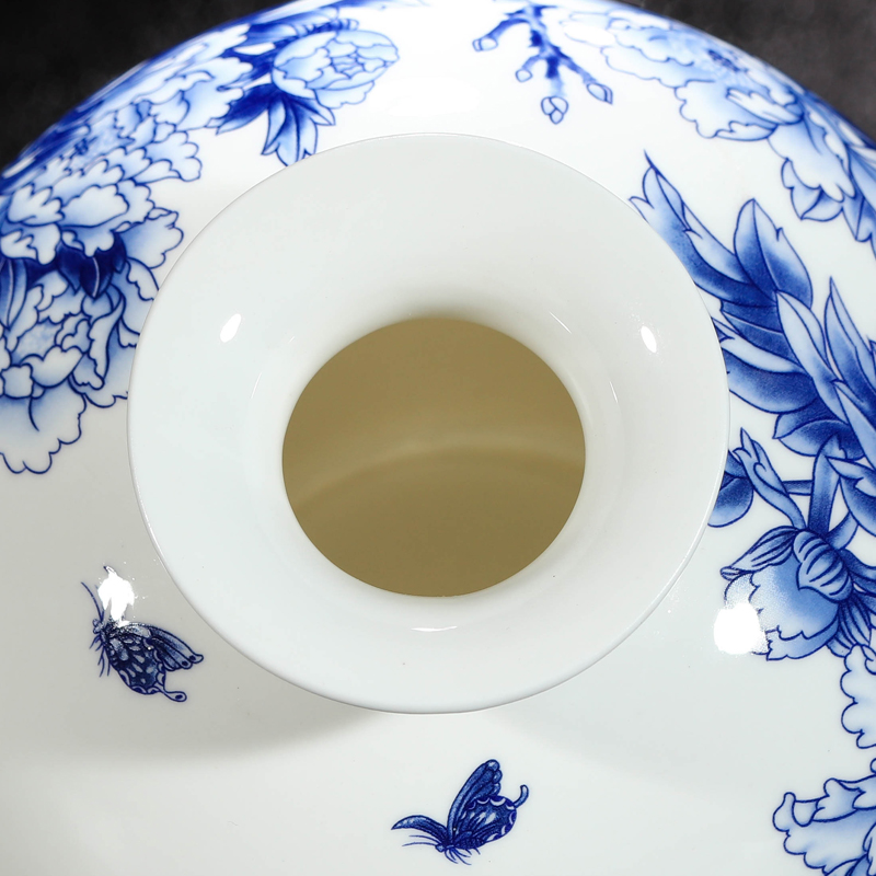 Jingdezhen ceramics antique blue and white peony ipads - in glazed porcelain vases modern Chinese style living room decoration furnishing articles