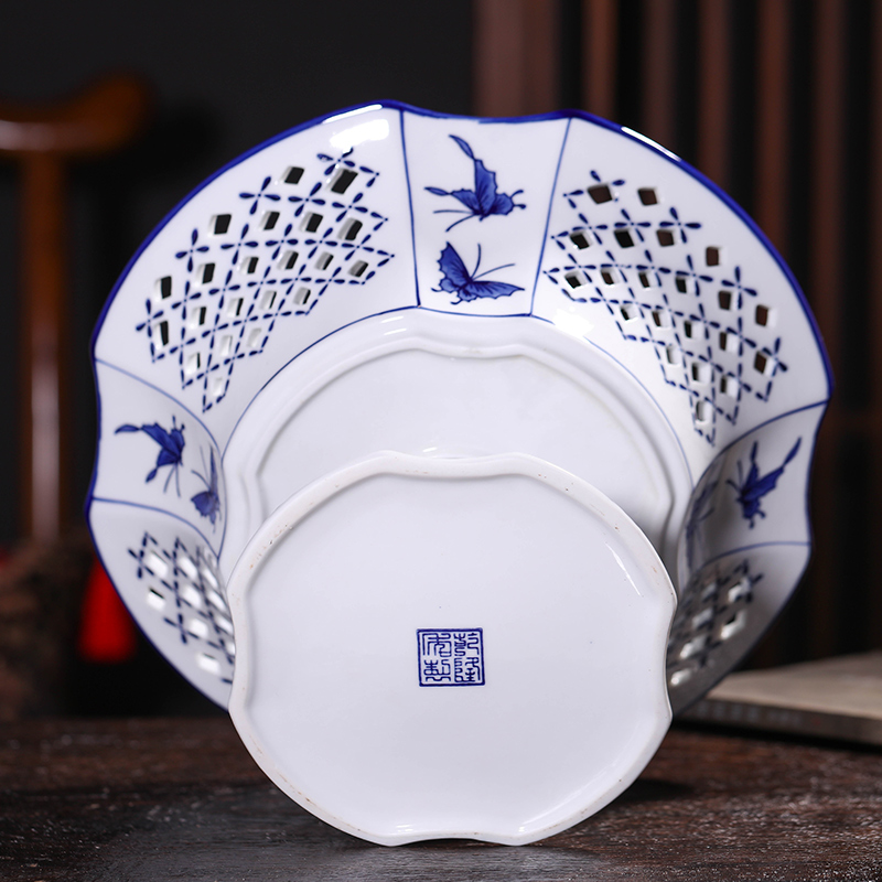 Jingdezhen ceramics creative Chinese blue and white hollow out high fruit bowl dried fruit sugar bowl creative home and practical