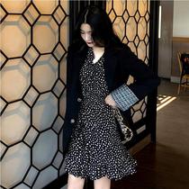 2022 New black one-piece dress suit woman can be sweet salt-like atmosphere goddess Fan Xiaoxiang suits two sets