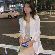 Concubine white blazer womens spring three acetic acid satin temperament female fashion Korean version of slim fit casual high-end