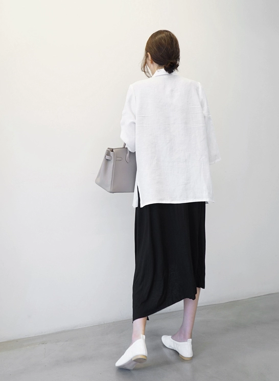 F10 của phụ nữ Hàn Quốc phong cách mới 2021 vải lanh hai lớp mùa xuân và mùa hè của phụ nữ năm điểm tay áo đơn giản phù hợp với áo khoác mỏng chống nắng - Business Suit