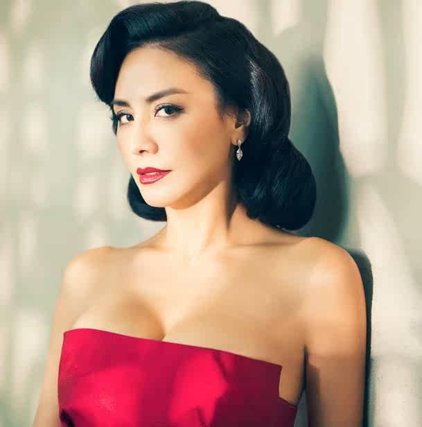 明明心地善良,却演了一辈子坏女人,50岁了美