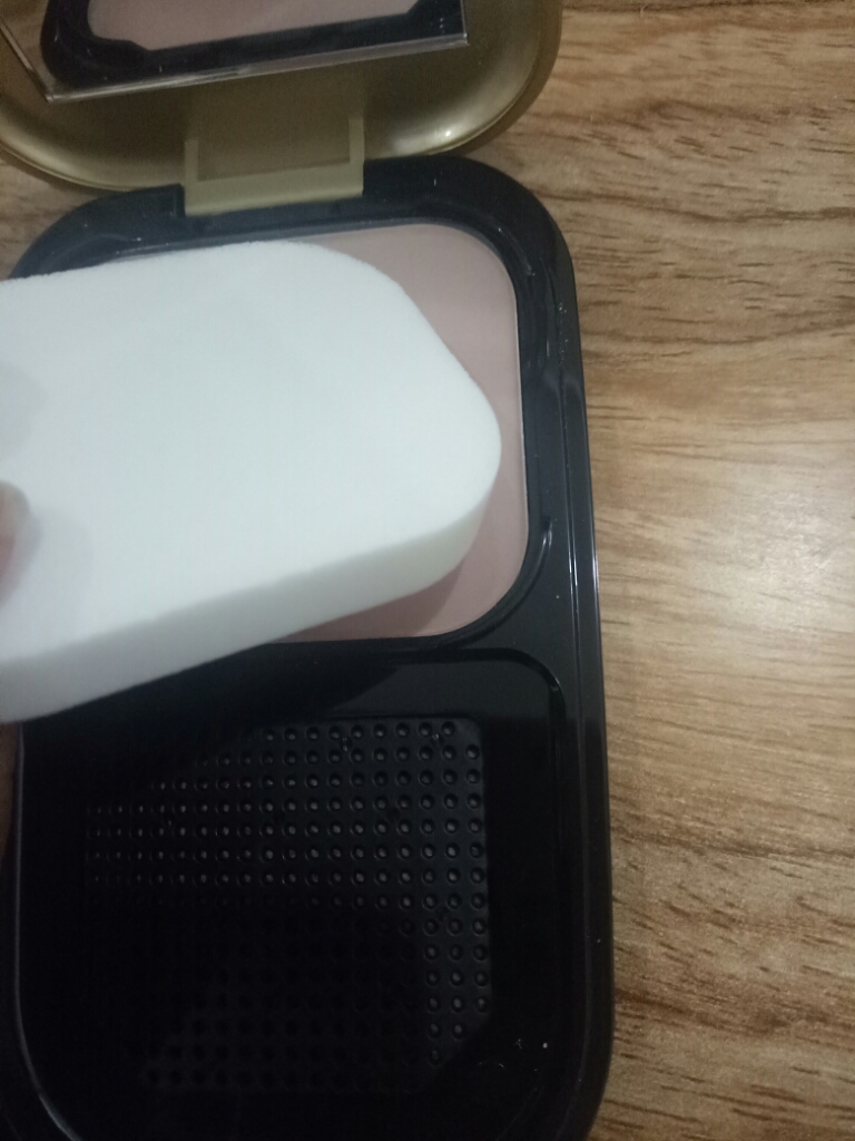蜜丝佛陀透滑粉饼好不好用,买来做礼物送人合适吗,第10张 蜜丝佛陀透滑粉饼好不好用,买来做礼物送人合适吗,第10张