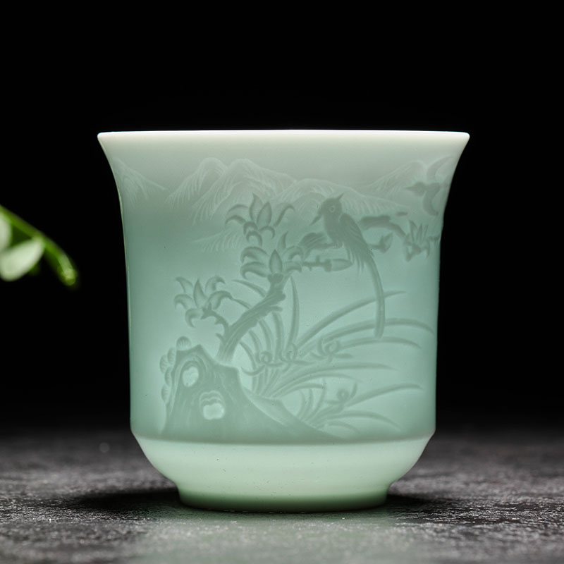 Catalpa xin sample tea cup kung fu master of jingdezhen ceramic tea set celadon cups of single CPU to build small tea cups