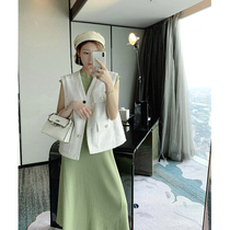 Fish rabbit 2020 Autumn new avocado green dress waist thin sexy temperament long fairy dress