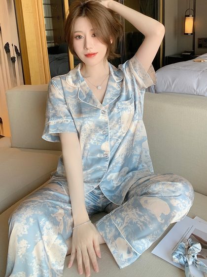여름 여름에 여성을위한 뽕나무 실크 실크 잠옷의 고급 감각 얇은 가디건 짧은팔 바지 정장 인터넷 유명인 핫 홈 의류 여름 여름에 여성을위한 뽕나무 실크 실크 잠옷의 고급 감각 얇은 가디건 짧은팔 바지 정장 인터넷 유명인 핫 홈 의류