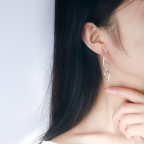 Wave earrings 2021 New Tide EAR thread female sterling silver earrings French Net red temperament advanced sense light luxury ear ornaments