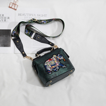 Singapore Light Extravagant Brands Womens Bags Official 2021 New Summer Single Shoulder Sloped Satchel Womens Large Capacity Fashion