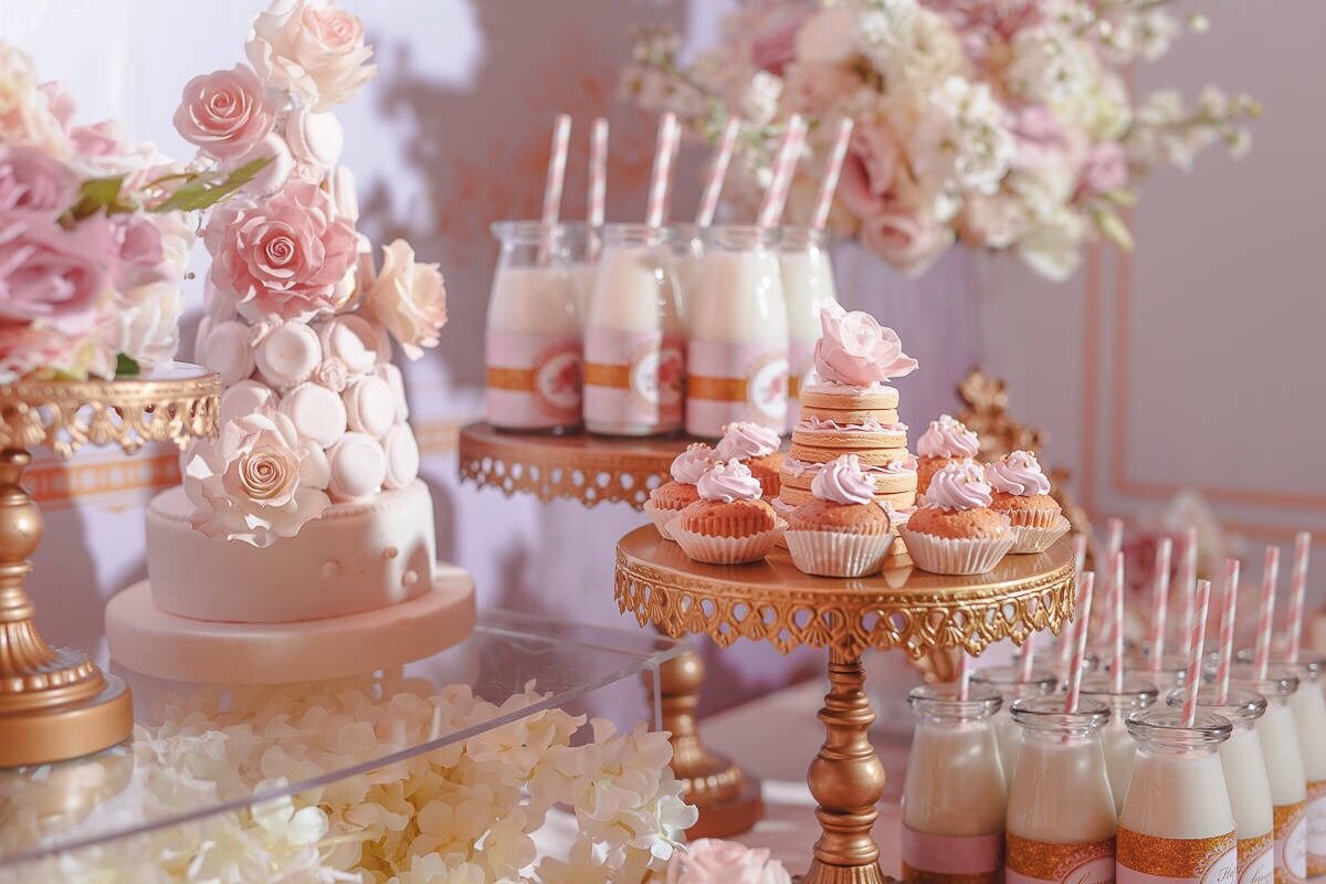 粉红色主题甜品台家庭聚会生日party派对晚会年会摆台成都市甜点