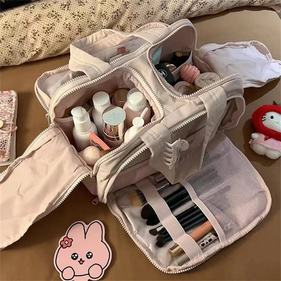 Makeup bag large capacity women's 2025 new portable partition storage bag for travel toiletries Xiaoerer King
Makeup bag large capacity women's 2025 new portable partition storage bag for travel toiletries Xiaoerer King