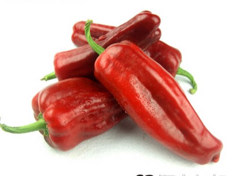 汇鲜蔬果 红椒 红色牛角椒 红辣椒 新鲜蔬菜 辣酱剁椒专用 500g