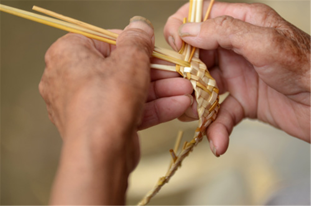 农民农用麦秆草帽子秸秆大檐沿户外钓鱼工地劳保老式遮阳男女夏天