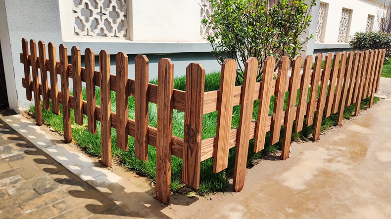 菜地农村花池围挡种菜园林花卉草坪复古木条围墙花园围栏庭院简约