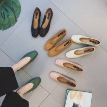 Retro coarse heel milk shoes 2018 spring Korean version of the new Joker soft leather womens shoes shallow square head Middle heel single shoes women