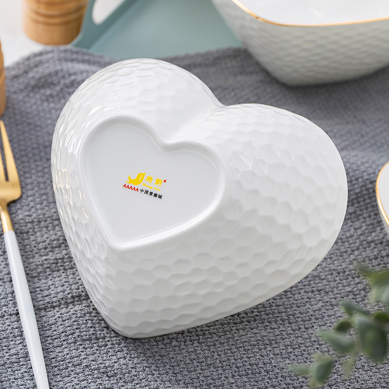 Jingdezhen creative light key-2 luxury up phnom penh heart - shaped bowl of sugar water bowls of ipads bird 's nest tremella bowl of ice cream dessert salad bowl bowl