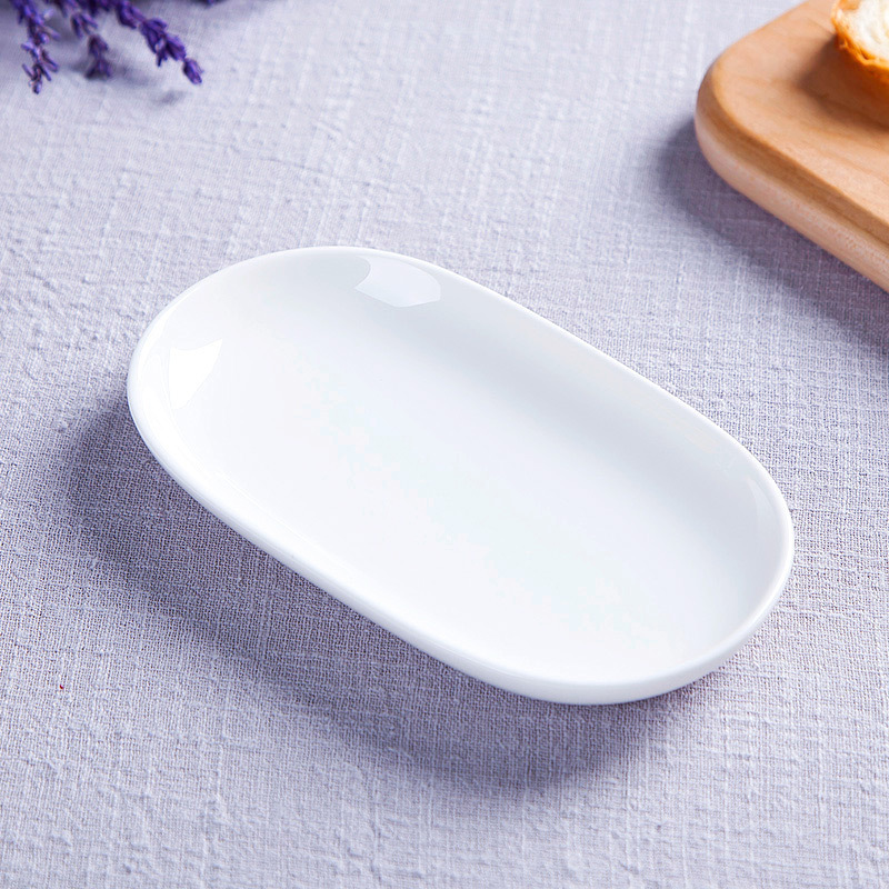 Jingdezhen porcelain oval ipads ipads China pure white napkin dish towel plate creative hotel tableware plate