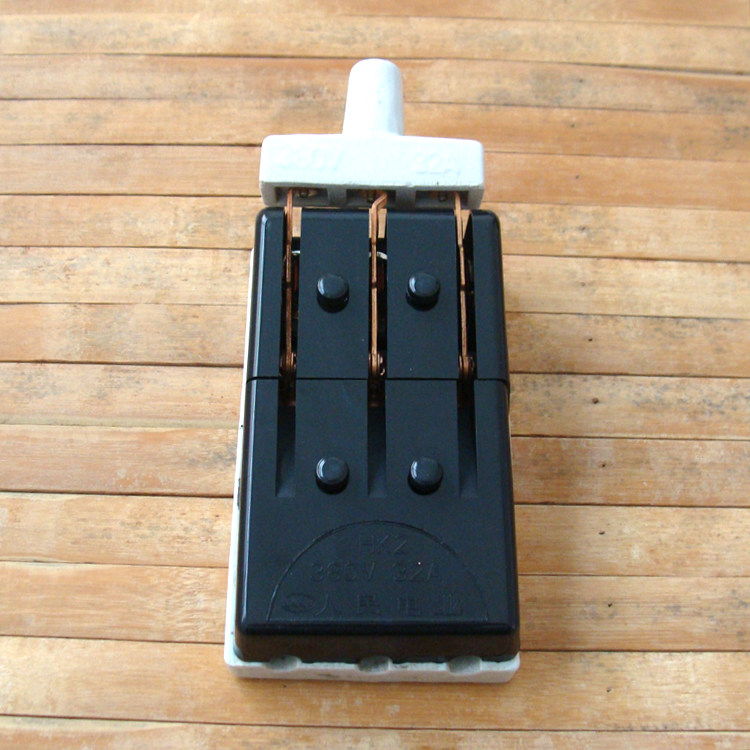 老式三项闸刀3p32a全铜三相闸刀开关刀闸380v 32a 瓷刀闸包邮