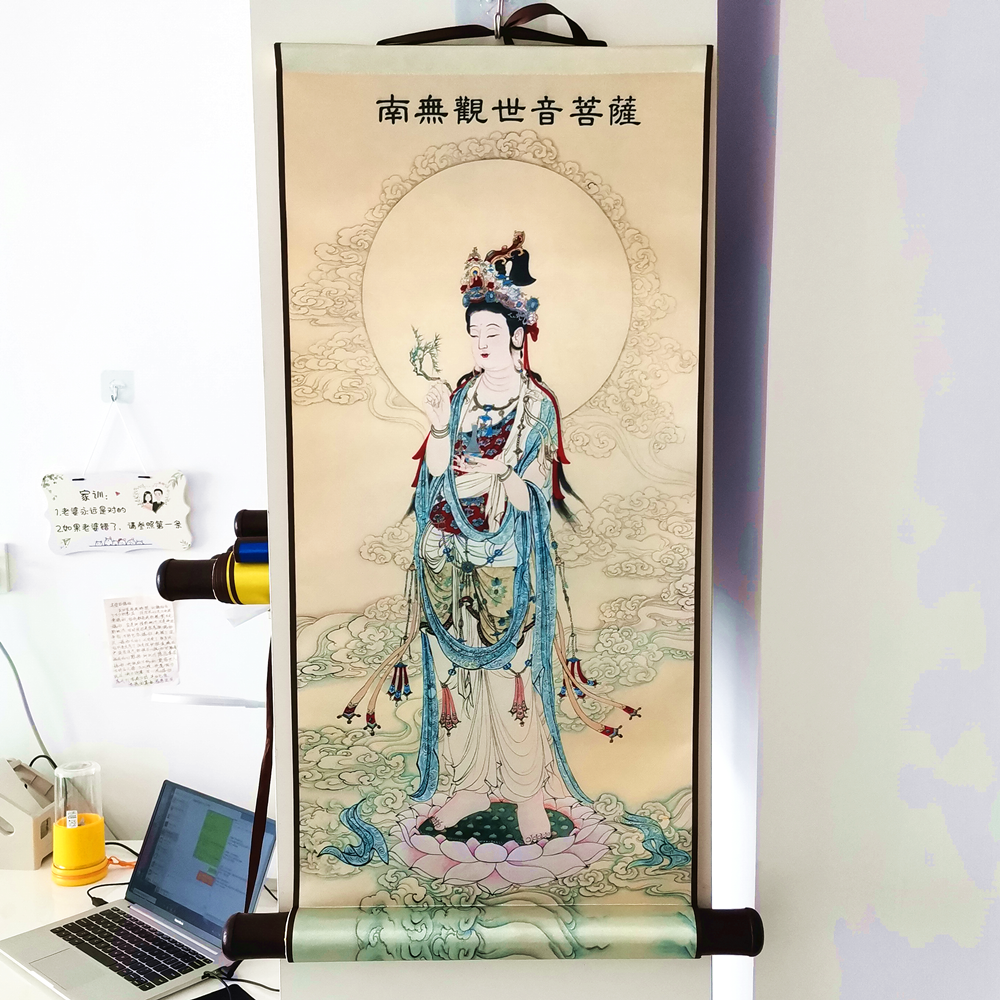 (Limited to 1 piece) Exquisite Avalokiteshvara Statue Hanging Scroll Avalokiteshvara Hanging Statue Silk can be wiped without fading