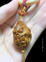 (Demon King) One thing one picture olive core pure hand carved single large seed handle size 2 4*3 6
