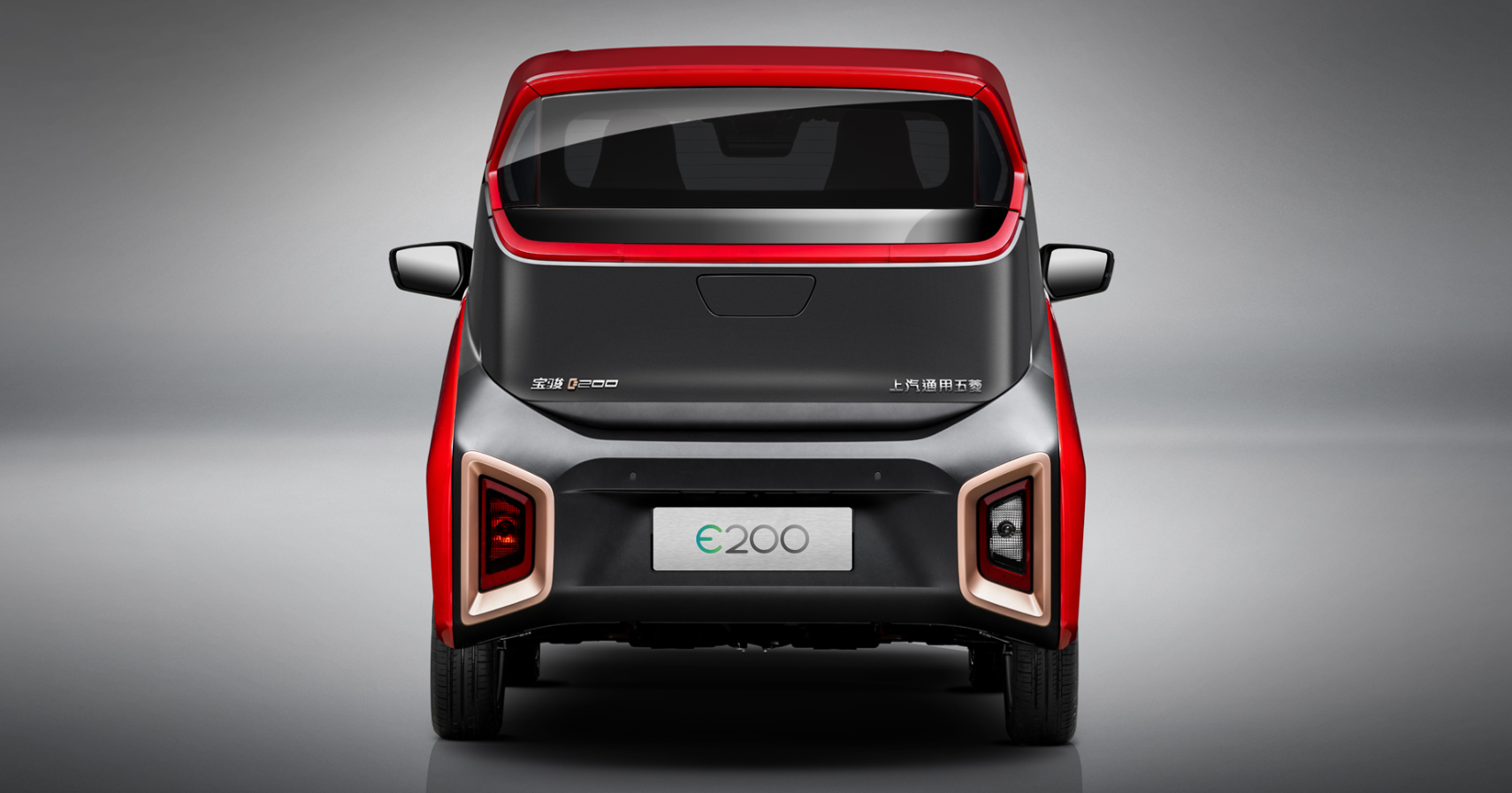 穿梭于乡间小路二人座小车是首选