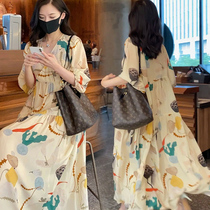 Pregnant women dress summer 2021 new summer high-end temperament V collar summer skirt Net red senior sense long skirt