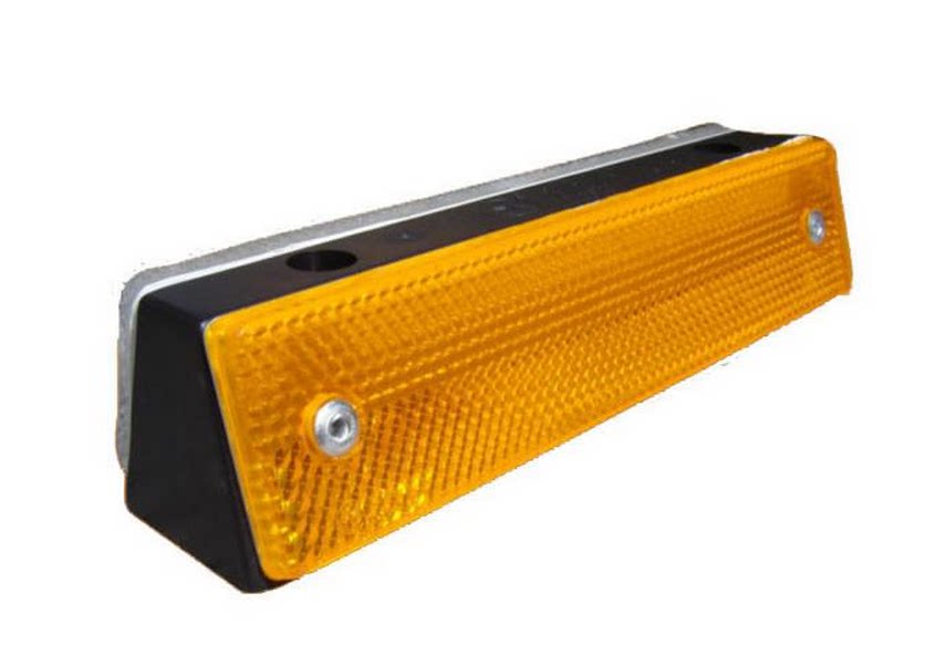 产品名称:长方形轮廓标 产品材质:优质塑料和亚克力反