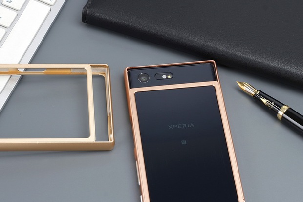 索尼xc compact推拉金属边框 f5321手机保护套壳 单边框超薄散热