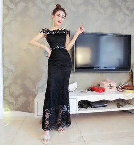 Sexy one line lace slim fishtail dress