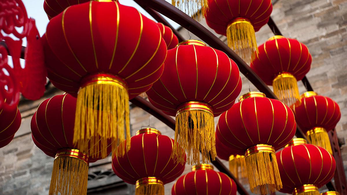 过年了!大红灯笼高高挂