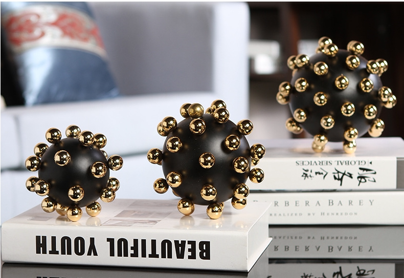 新古典欧式样板间客厅铁艺狼牙球摆件别墅会所后现代软装家居饰品_7折