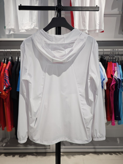 Li Ning Sports Windbreaker 남자 2024 여름 새로운 스타일의 조명 및 빠른 건조 아이스 페이닝 편안한 선 스크린 AFDU163 Li Ning Sports Windbreaker 남자 2024 여름 새로운 스타일의 조명 및 빠른 건조 아이스 페이닝 편안한 선 스크린 AFDU163