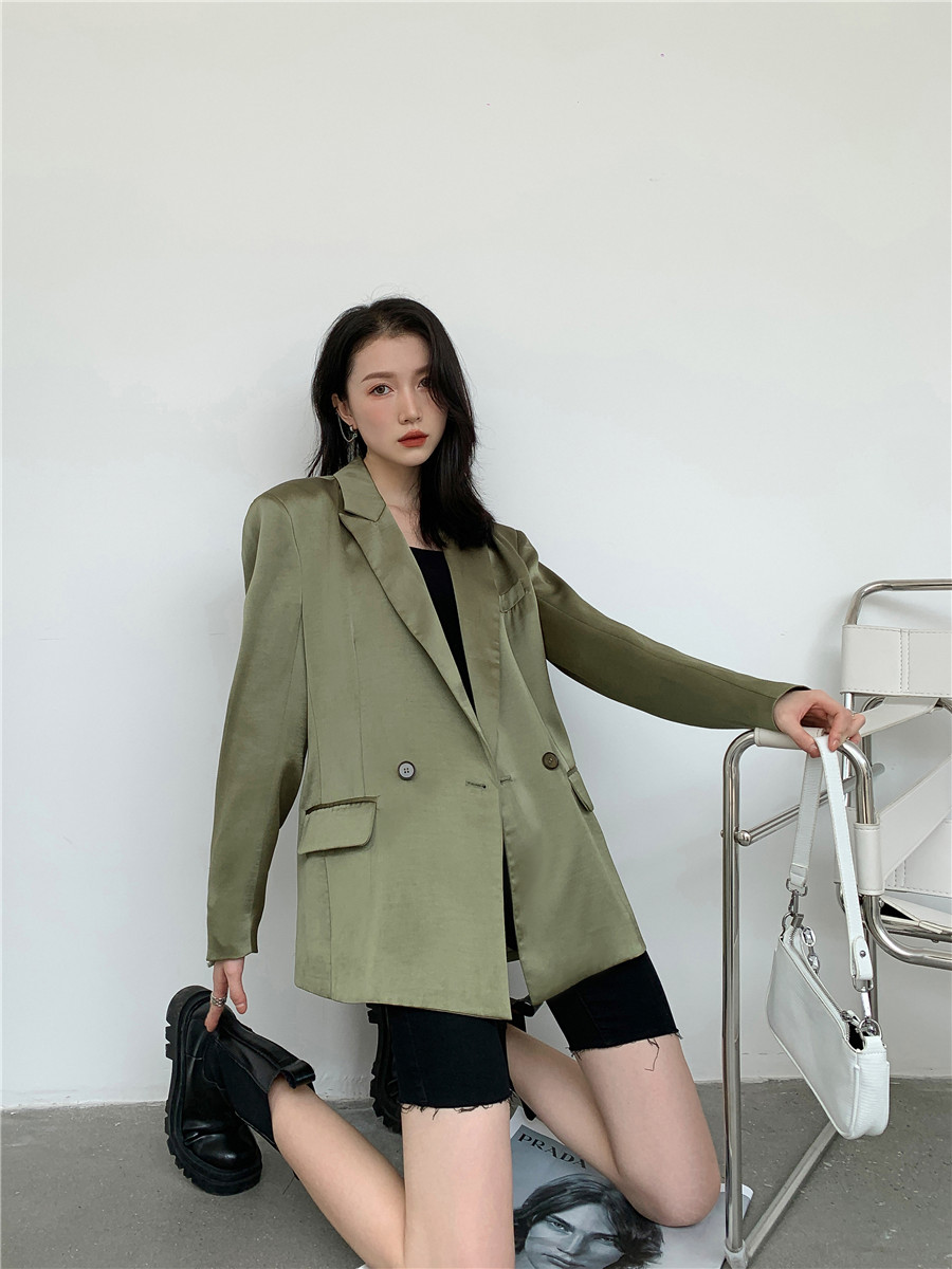 bi备炸街流行小西装外套春秋2020年新款廓形橄榄绿西服