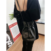FTM $new handmade leather fashion casual simple joker bucket bag shoulder bag shoulder Womens bag