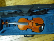 * Handcrafted premium playing violin *