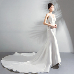 Angel Wedding Dresses Pearl Deep V-collar Fishtail Tail Dress